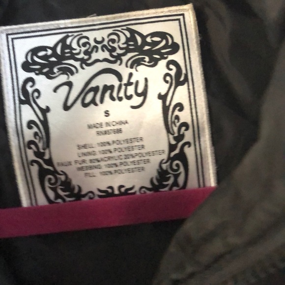 Vanity vest - Picture 3 of 3